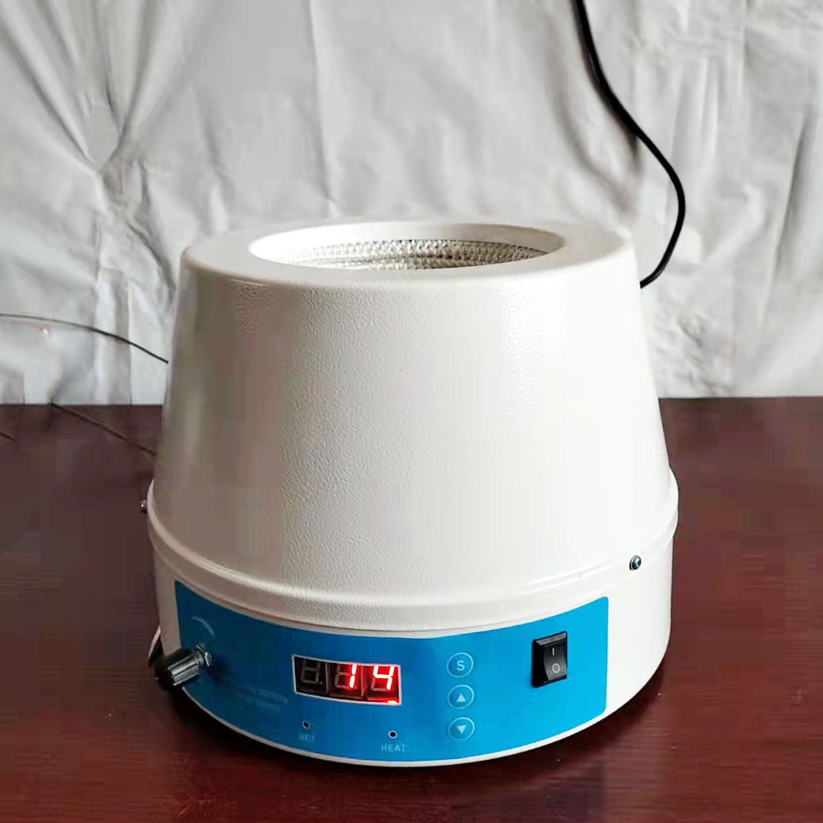 數(shù)顯磁力攪拌電熱套